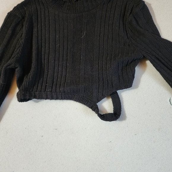 Ensemble - Picture 3 of 4